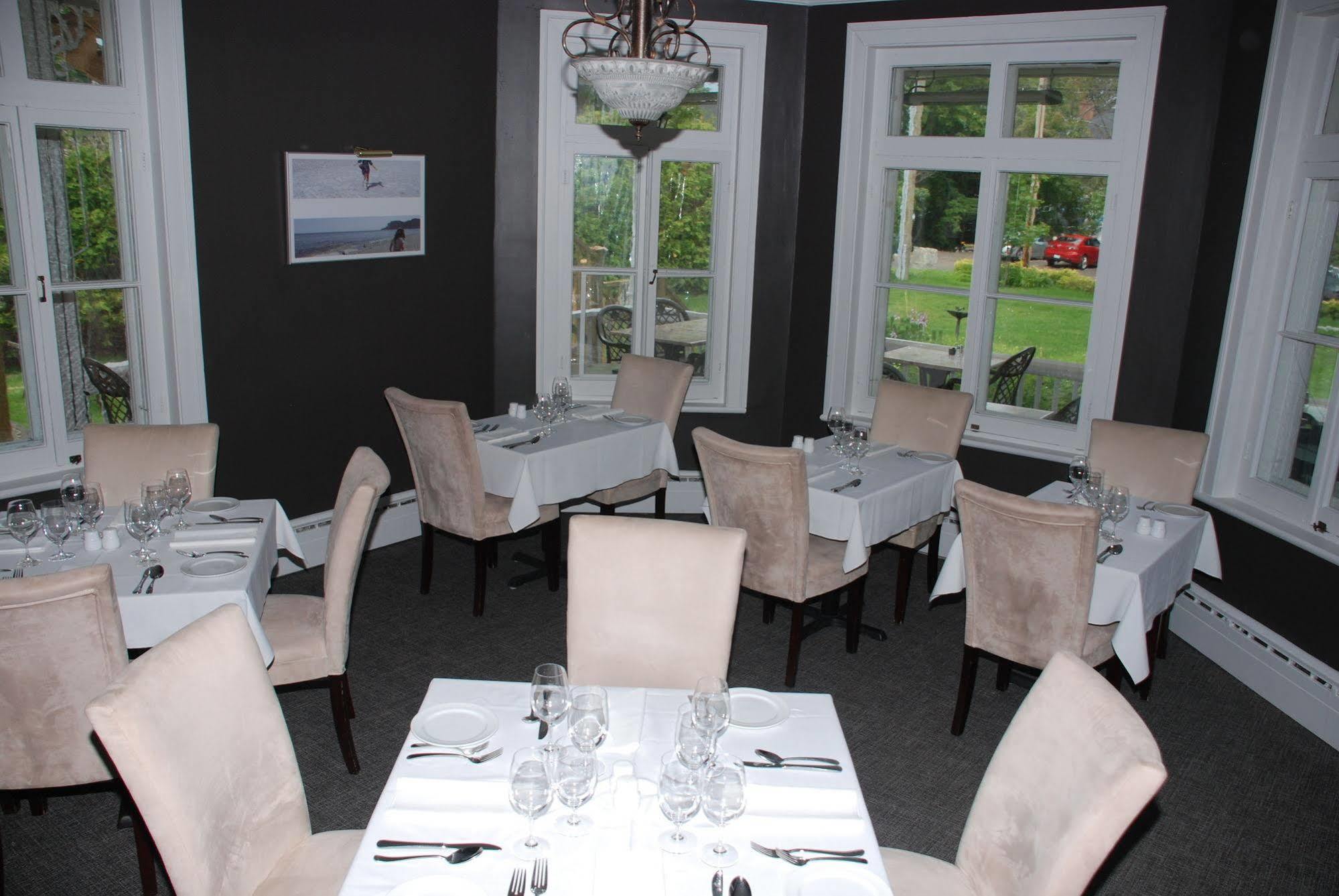 Chez Truchon Bistro-Auberge La Malbaie Eksteriør billede