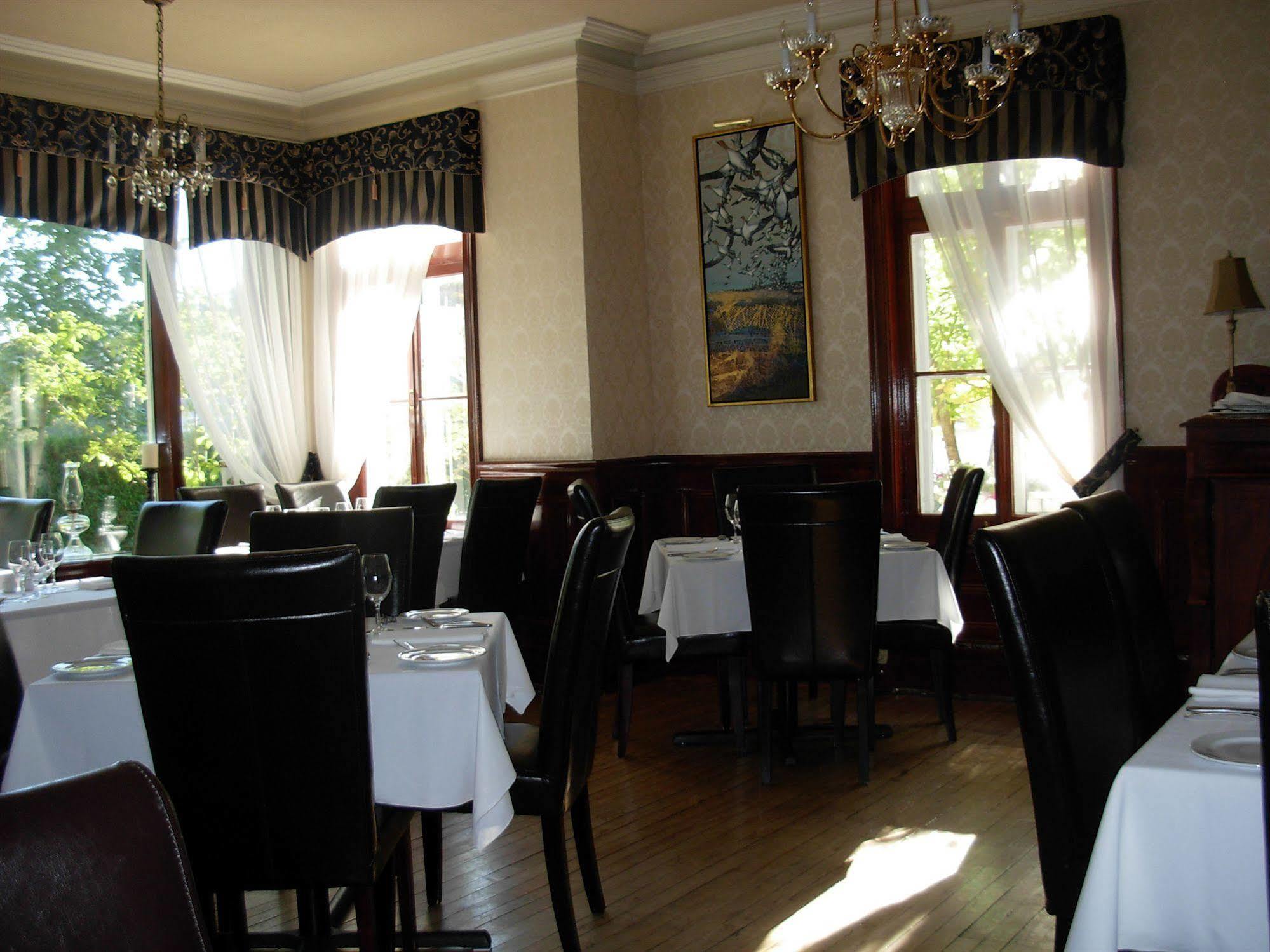 Chez Truchon Bistro-Auberge La Malbaie Eksteriør billede